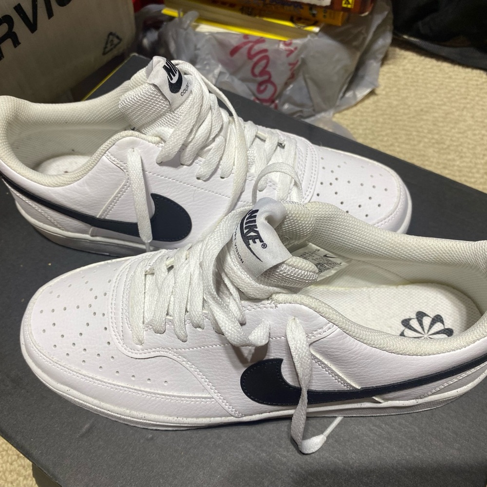 Nike Court Vision Men’s Low Top Sneakers